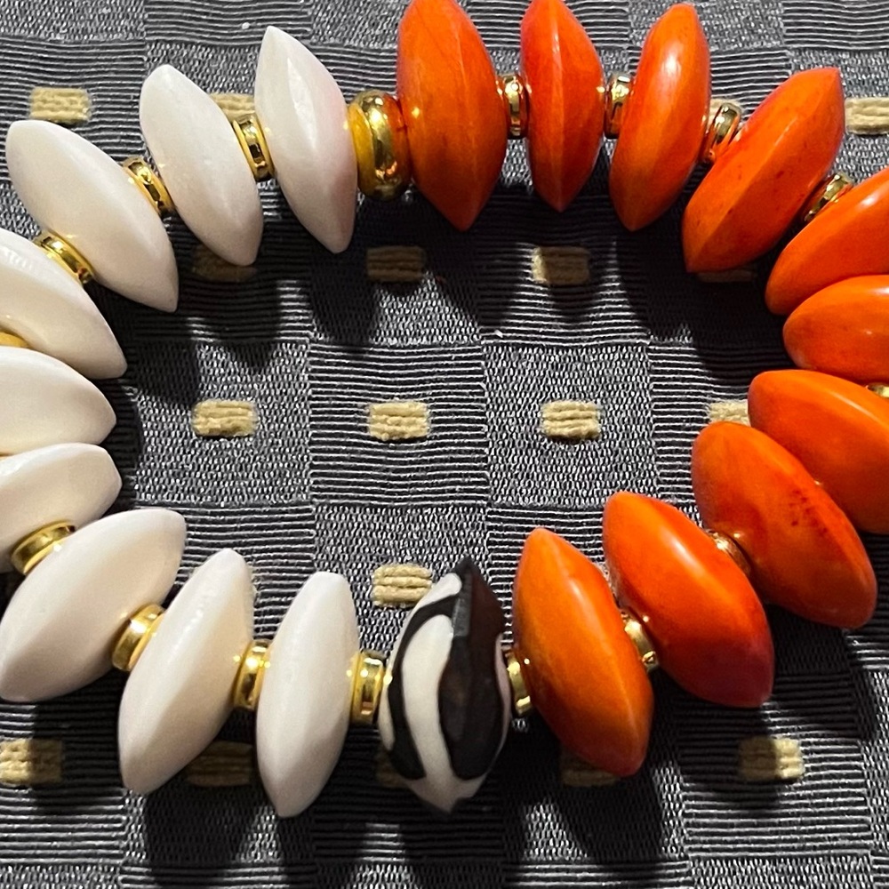 Queen B Handmade Stretch Bracelet